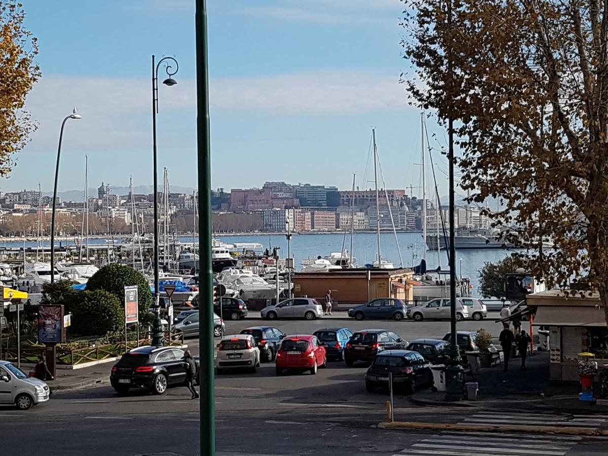 Napoli Lungomare Caracciolo Mon Amour Εξωτερικό φωτογραφία